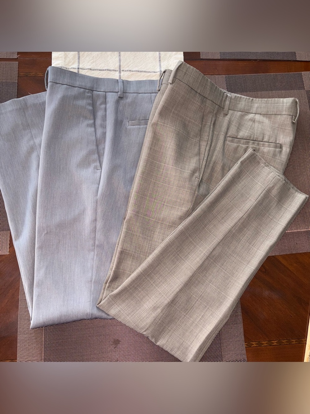 Men's Dress Pants bundle 2 Kenneth Cole, 2 van heusen, 1 volcom, 1 arnie